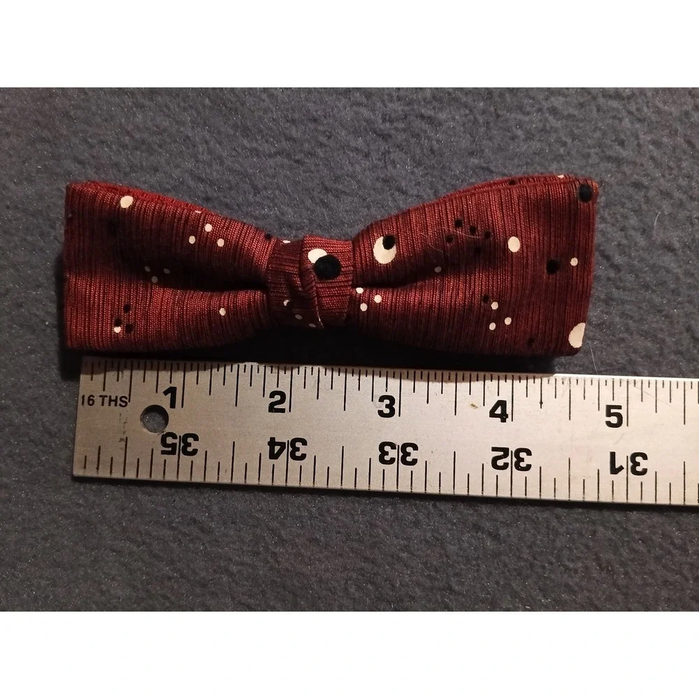 Wembley Clip-On Men's Bow Tie Rust Red Polka Dot Classic Style - Picture 3 of 3
